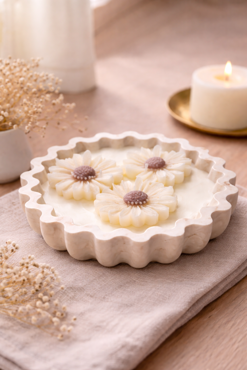 Daisy Bloom Candle